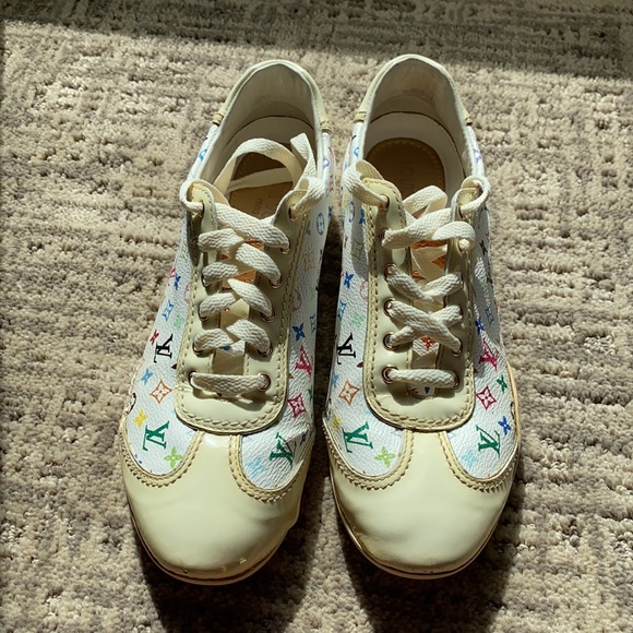 Louis Vuitton sneakers - Picture 12 of 15